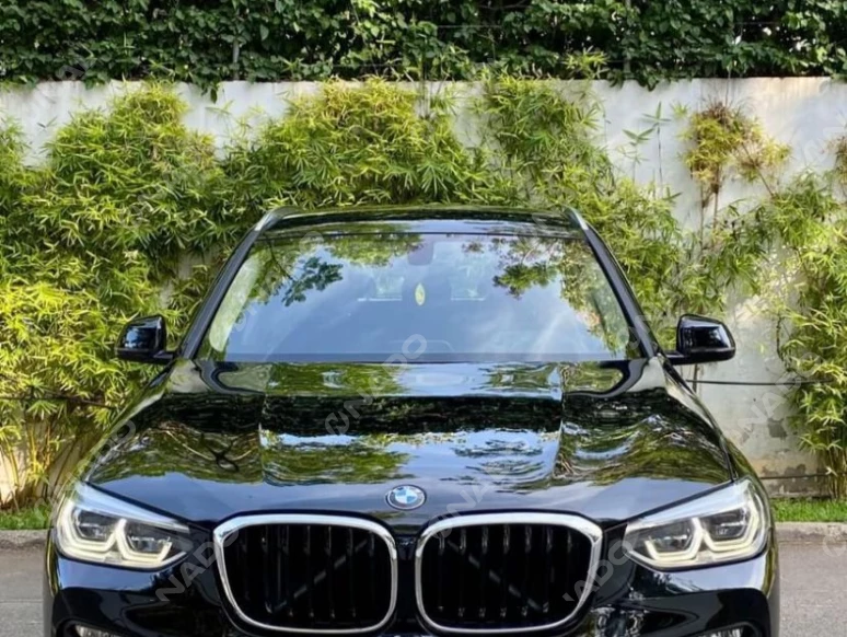 BMW
 X 3
 - 2019 - 100000 km 00438