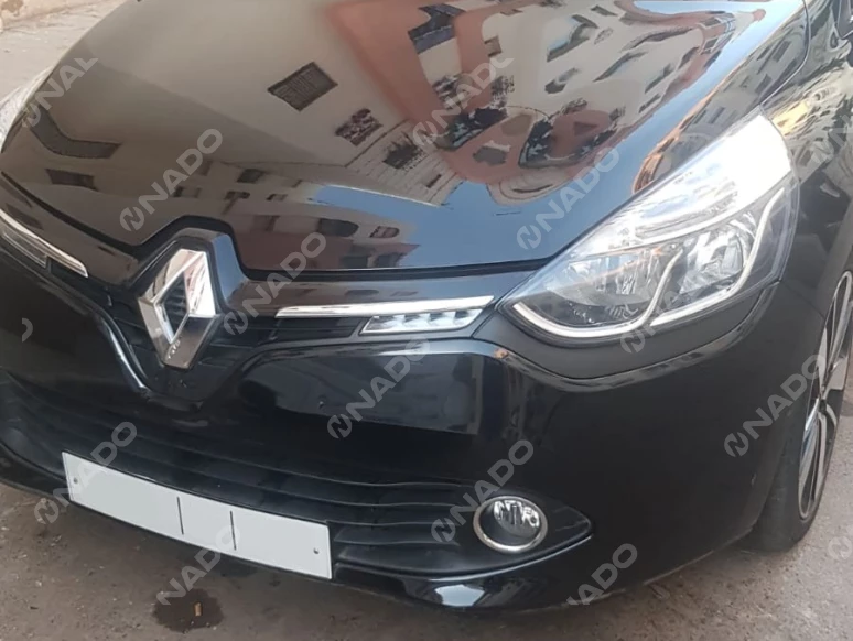 RENAULT
 CLIO
 - 2016 - 77000 km 00481