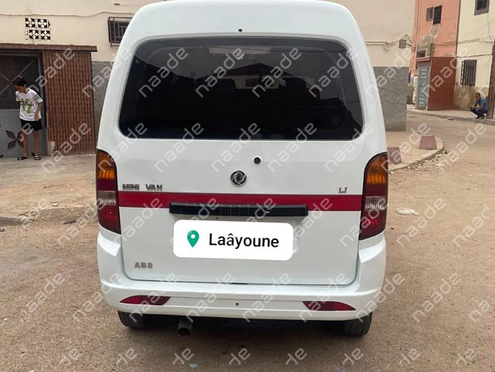 Camions à Laâyoune 
-00724-4