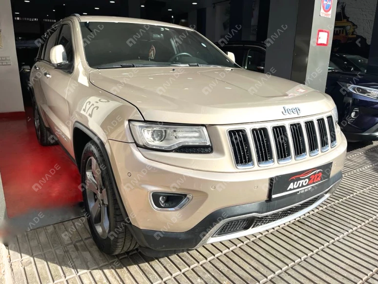 Jeep Grand Cherokee Limited 2018-01029-2