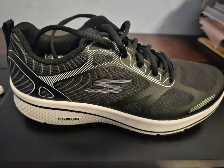chaussures skechers running taille 42.5-01195-1
