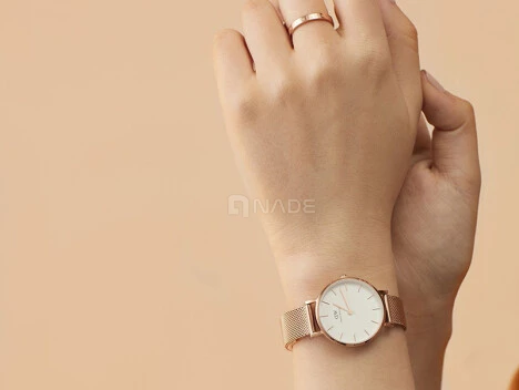 MONTRE FEMME DANIEL WELLINGTON CLASSIQUE MELROSE-01577-3