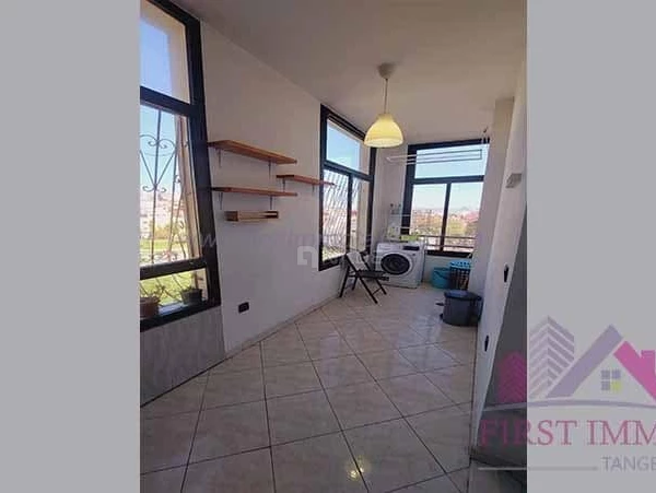 Appartement à louer à Tanger
-01776-3