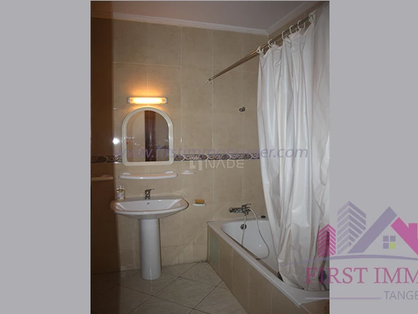 Appartement à louer 5 min de la corniche à Tanger-01777-2