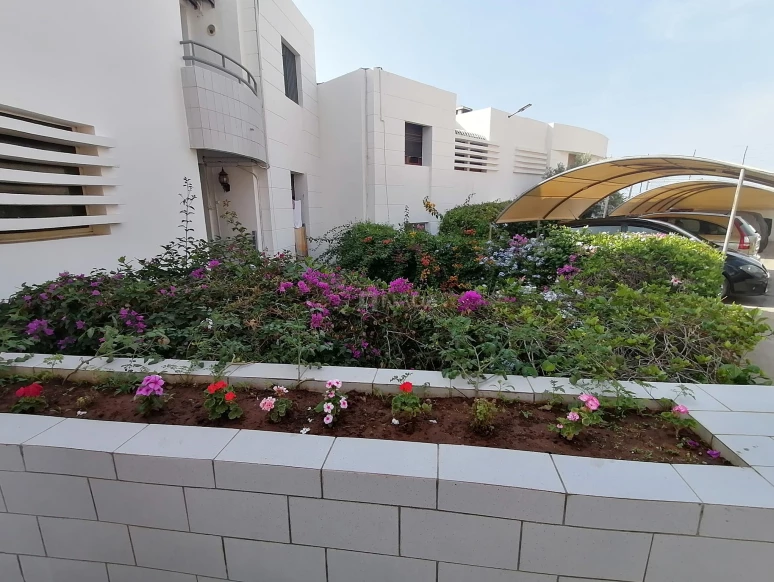 Un bel appartement à louer avec 2 Façades à Agadir-03161-1