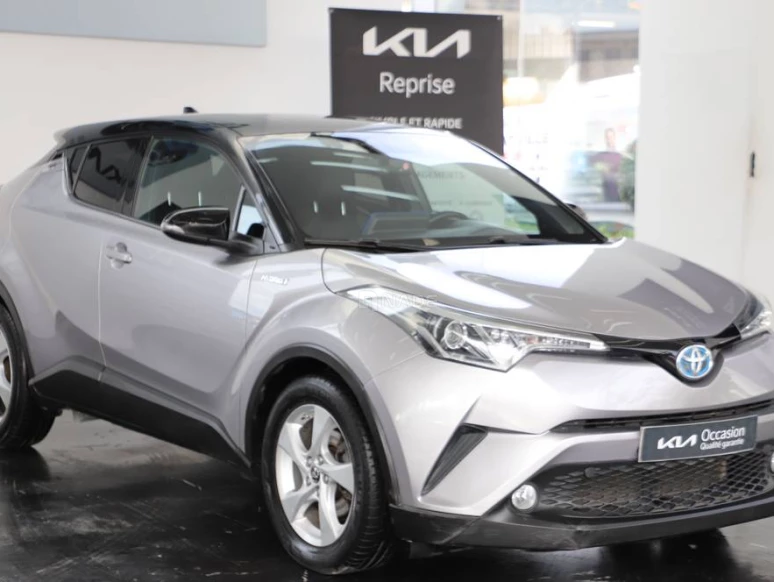 TOYOTA C-HR 2018-03222-1