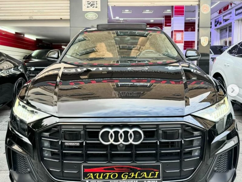 Découvrez AUDI Q8 S-LINE QUATTRO 2021-04121-1